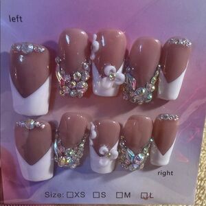 Elegant Brown and White Press-On Nails
